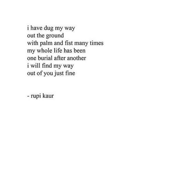 25 poemas feministas de Rupi Kaur